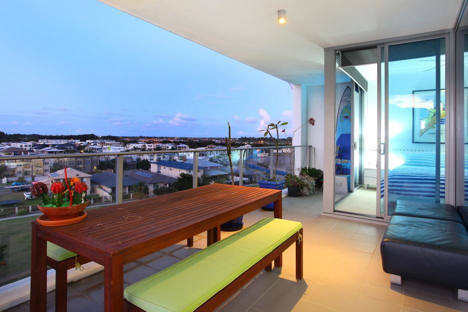 Harbour Quays Apartment *